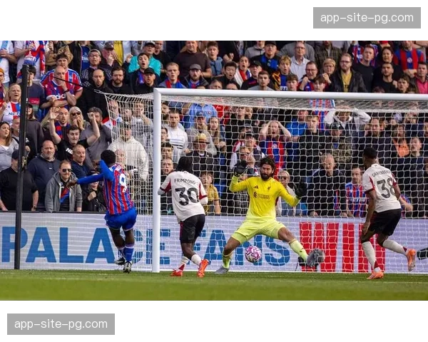 利物浦主场不敌曼城争冠受阻 六分差距让卫冕希望变得渺茫