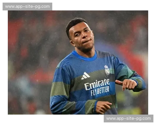 姆巴佩膝伤保守治疗存隐患 法国锋线核心恐带伤出征